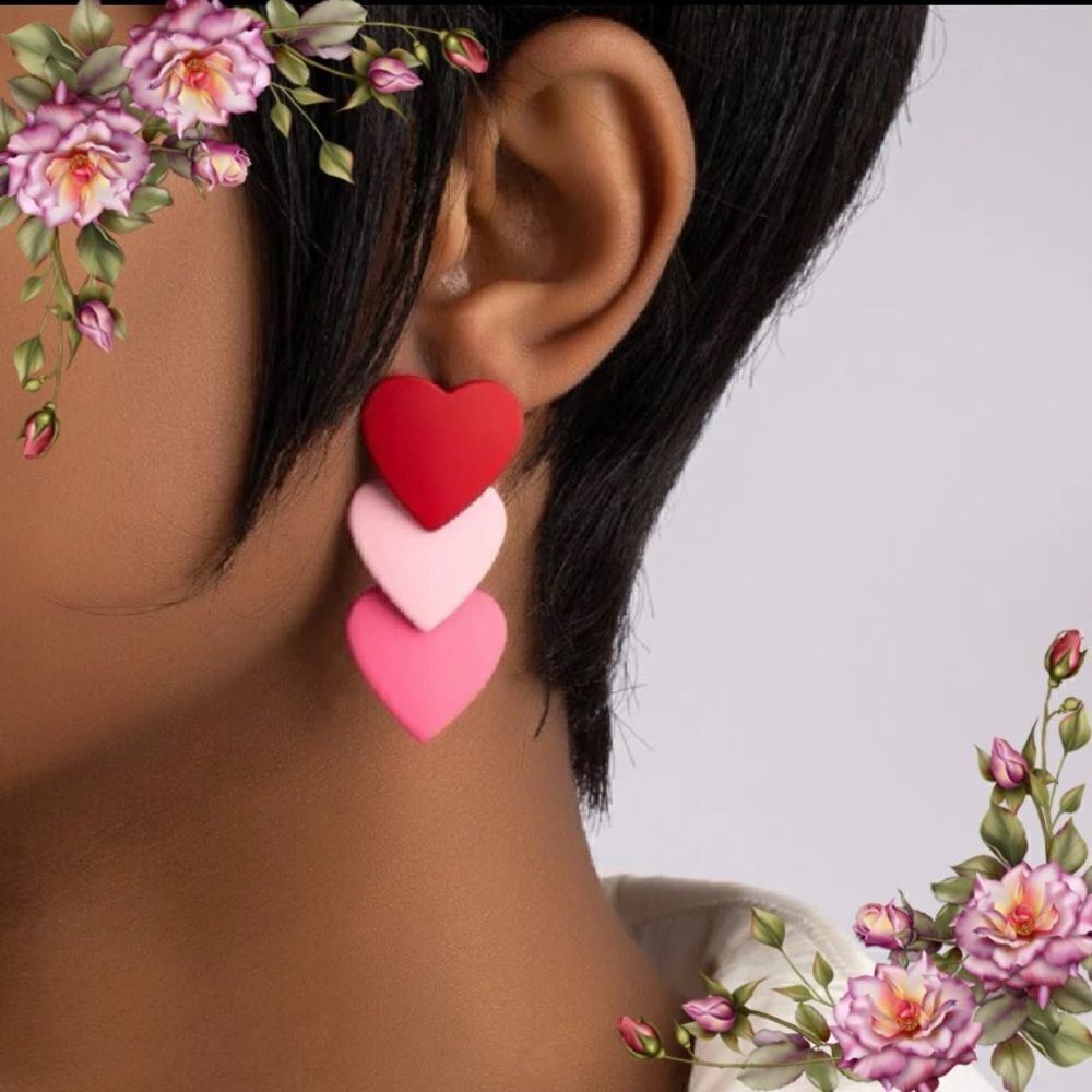 Color Block Heart Drop Earrings‎